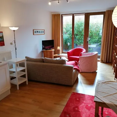 Korner 1 Mit Terrasse & Parkplatz - Abc27 By Abcwismar *